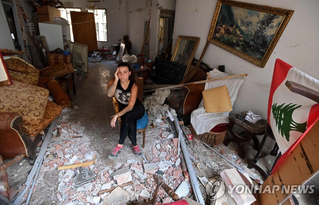 아수라장 된 집…망연자실한 베이루트 '대폭발' 피해자