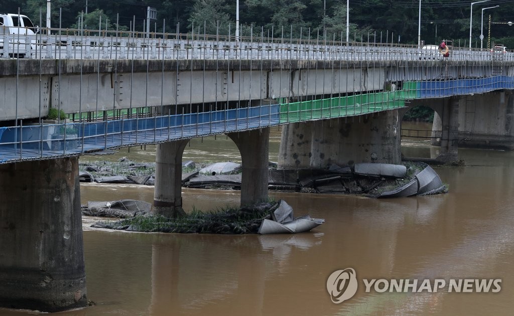 의암댐 선박 전복 사고 발단이 된 인공 수초섬