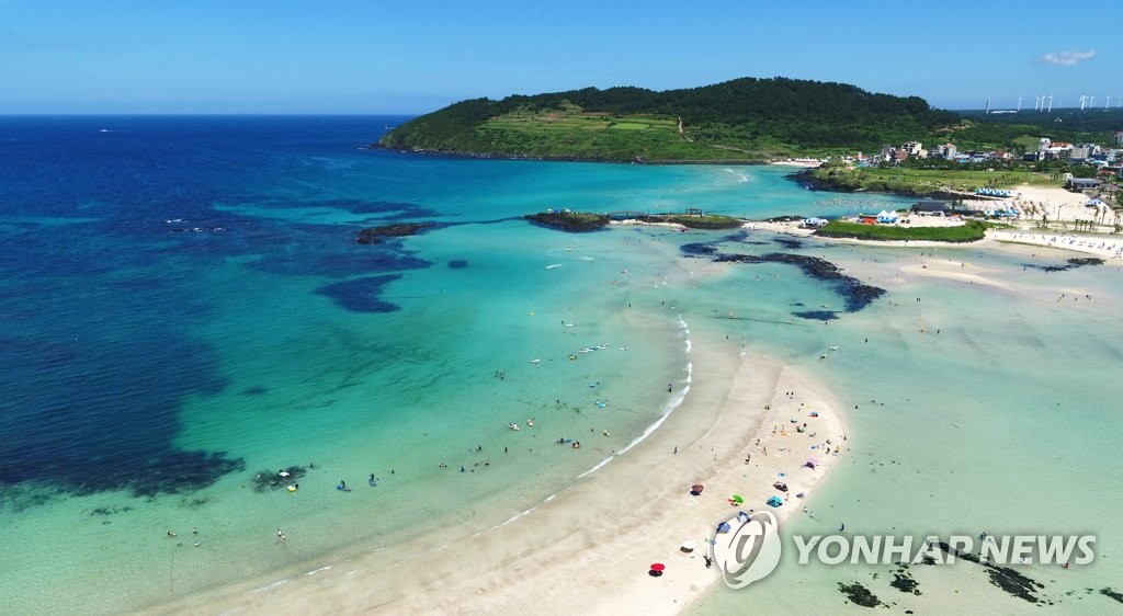 '피서 절정', 제주 폭염경보