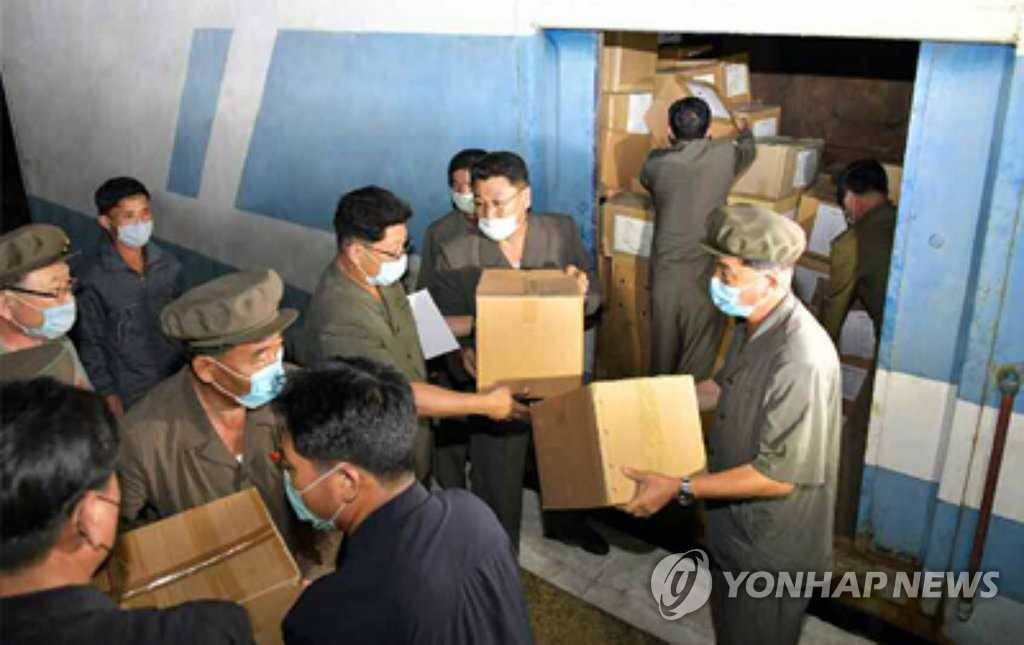 북한, 함경도 태풍피해 복구에 총력…당 간부 가족도 지원물자