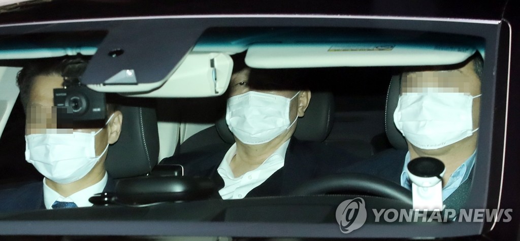 대검 나서는 윤석열 검찰총장