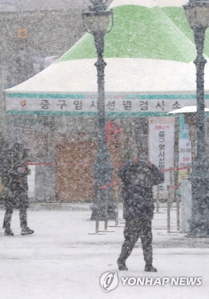 Snowfall in Seoul Snowfall in Seoul
