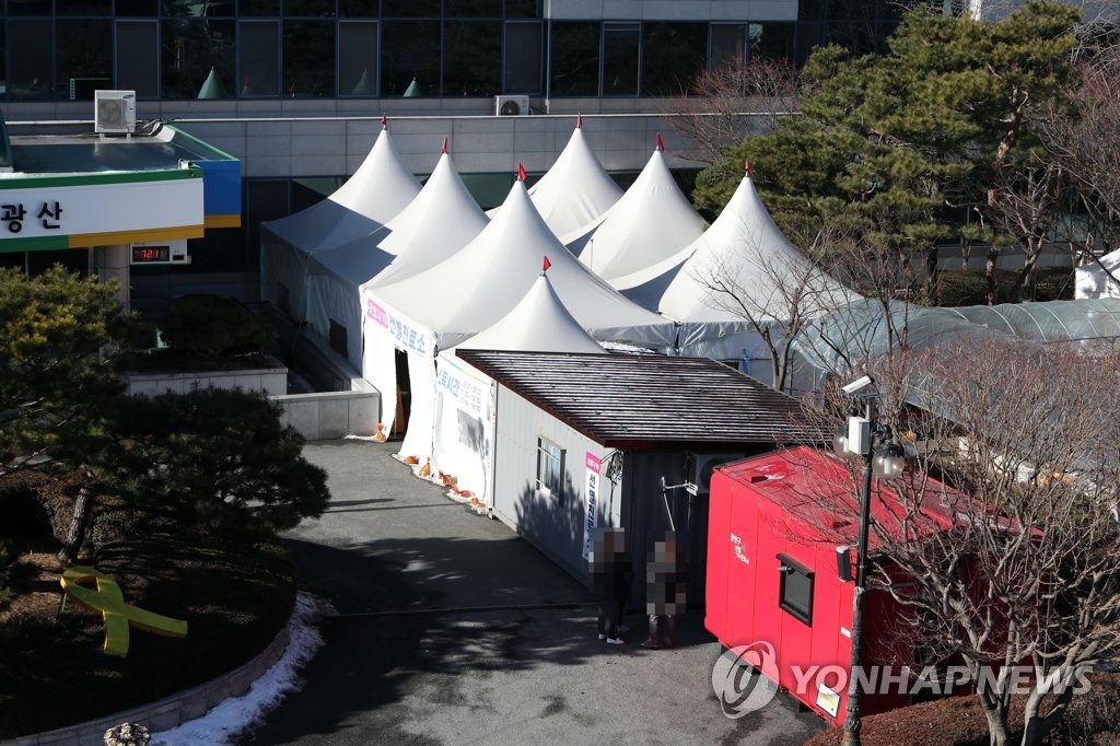 외국인 주민 코로나19 전수조사…첫날 1% 미만 참여율