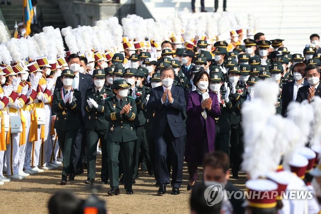 국군간호사관학교 졸업식, 이동하는 문재인 대통령