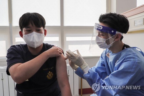 New virus cases above 400 for 2nd day on cluster infections