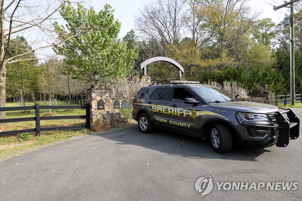 전 NFL 선수 총격에 5명 사망한 미 사우스캐롤라이나 현장