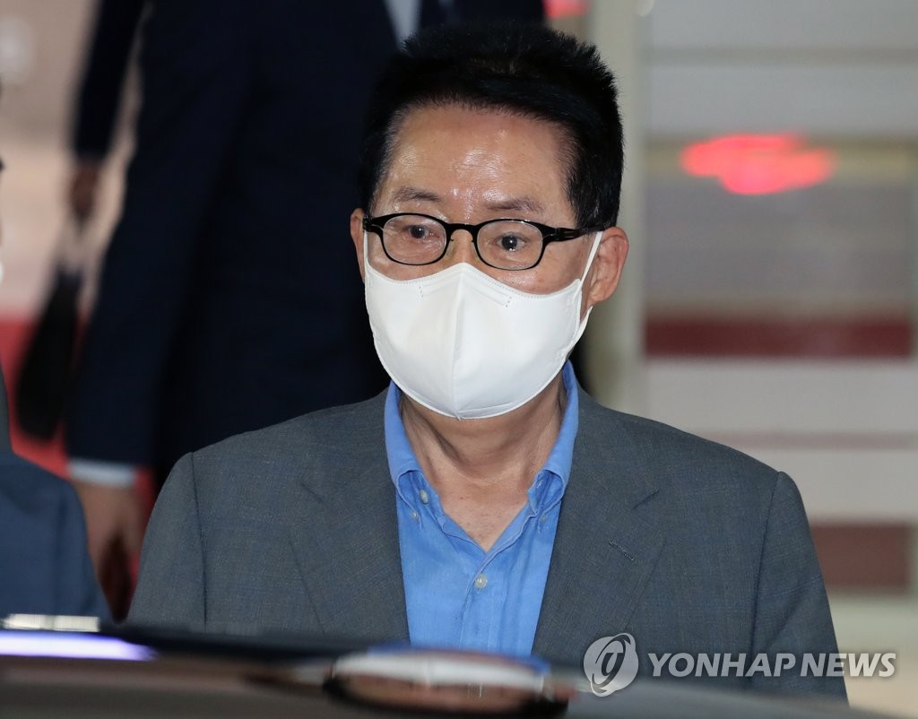 6박 7일 방미 마치고 귀국하는 박지원 국정원장