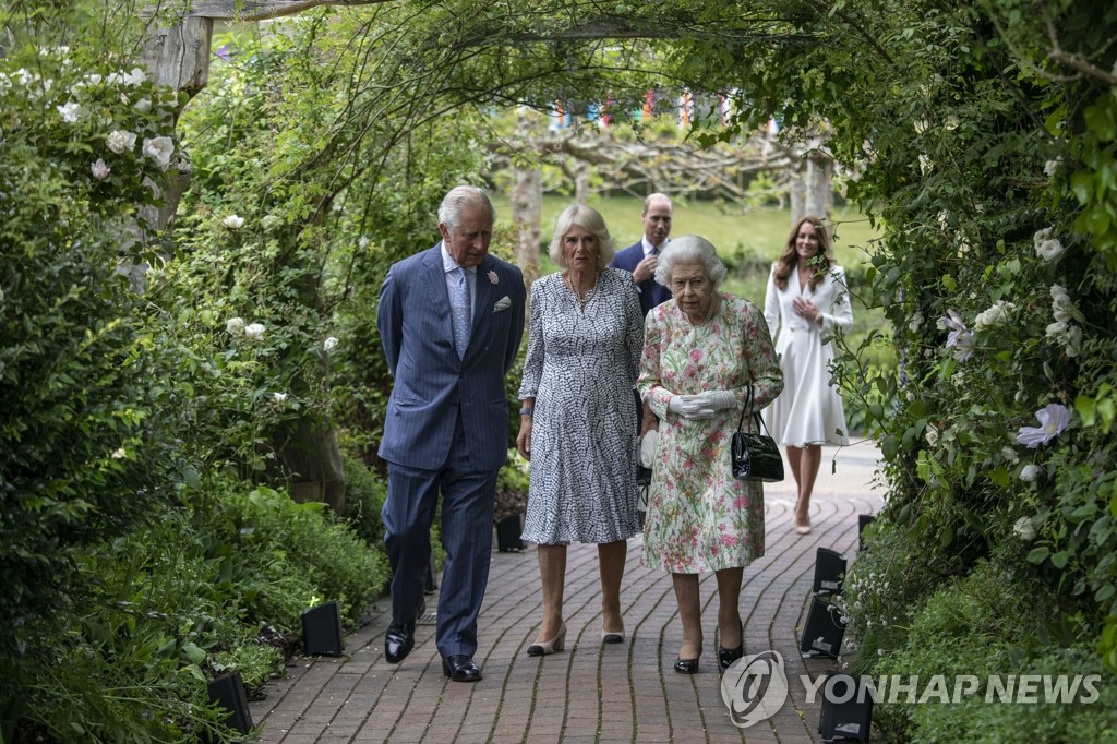 G7 정상 환영만찬 참석하는 영국 왕실 가족들