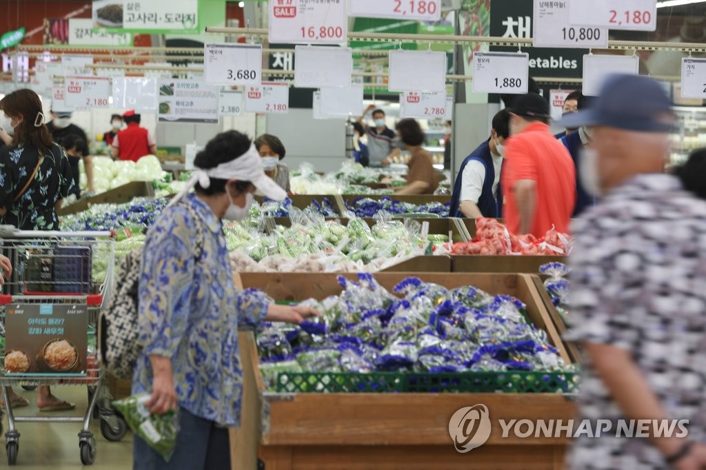 "장 보기 겁나요"…뛰는 밥상물가