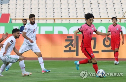 황인범 문전 쇄도