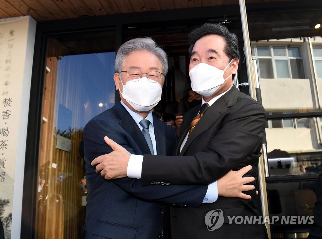 大統領選協力で合意 大統領選協力で合意