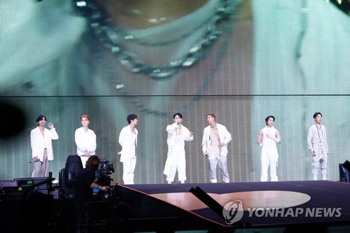 BTS, LA 콘서트 성황리에 마쳐