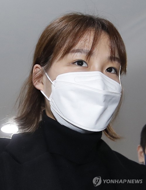 상벌위원회 출석하는 '무단이탈' 조송화