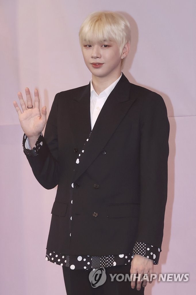 강다니엘, 첫 정규앨범 발매