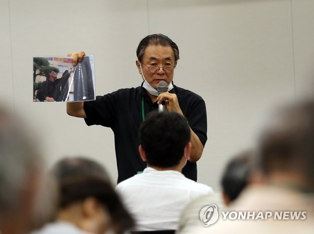 간토학살 문제 발언하는 오충공 감독