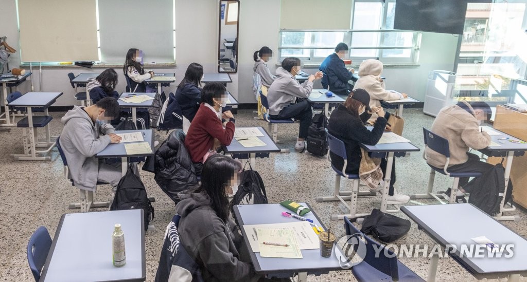수능시험 앞두고 마지막 연습, 고3 전국연합학력 평가 실시