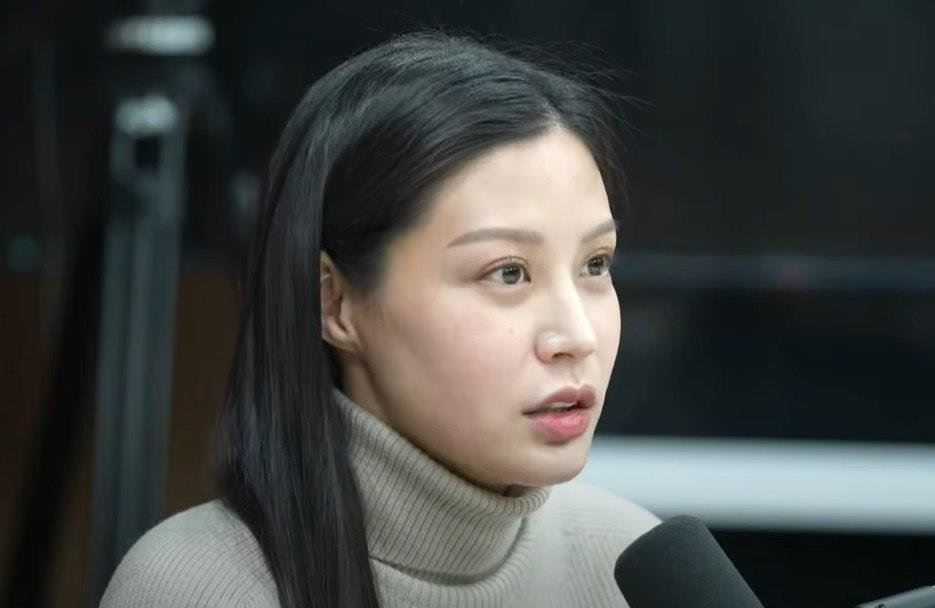 元韓国法相の娘 顔出しで訴え 元韓国法相の娘 顔出しで訴え