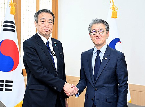 新駐韓日本大使　外交部を訪問