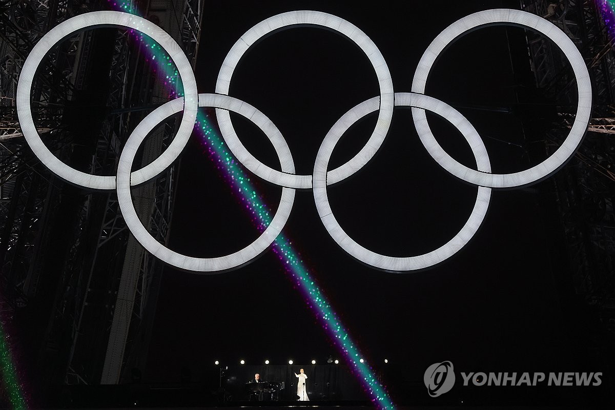 파리 올림픽 개막을 축하하는 셀린 디옹의 공연