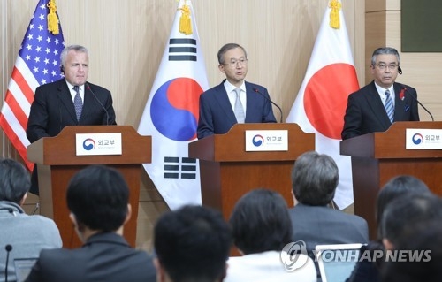 سيئول وواشنطن وطوكيو تدعوا إلى تبني كافة الخيارات الدبلوماسية الممكنة تجاه بيونغ يانغ - 1