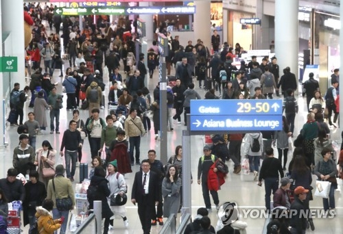 زيادة السياح الأجانب بنسبة 29.3% في يونيو بفضل استقرار أوضاع شبه الجزيرة الكورية