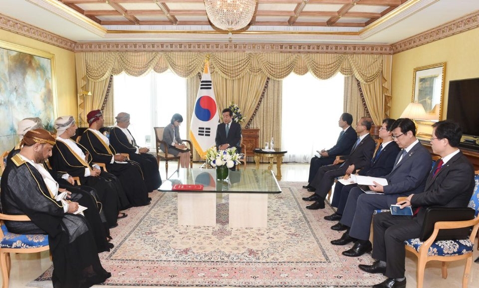 كوريا الجنوبية وسلطنة عمان توقعان مذكرة التعاون لبناء مدينة ذكية - 12