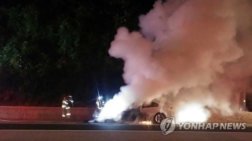 بي أم دبليو تواجه دعوى قضائية بسبب خلل في سيارة سيدان في كوريا الجنوبية - 1