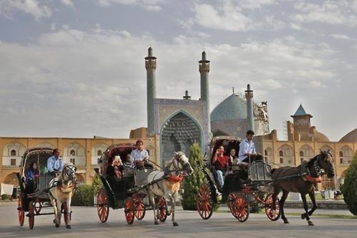 This undated photo shows Imam Square in Isfahan, Iran. (Yonhap)