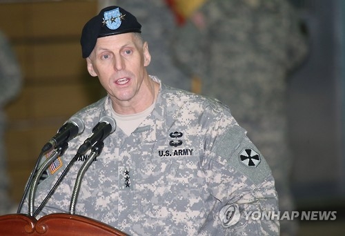 In this photo taken on Feb. 2, 2016, Lt. Gen. Thomas S. Vandal delivers a speech at a U.S. Army base in Yongsan, Seoul, after being named as commander of the Eighth Army. (Yonhap)