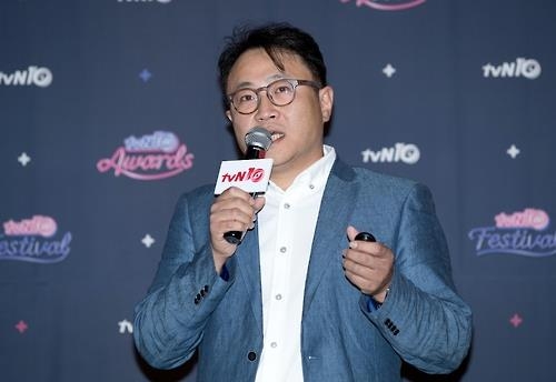South Korean cable channel tvN's Director Lee Myeong-han speaks during a press conference in Seoul to mark the 10th anniversary of tvN's opening on Sept. 28, 2016. (Yonhap)