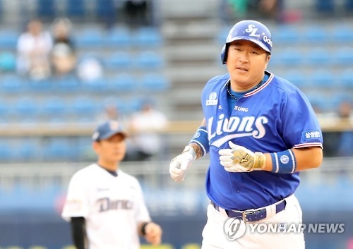 Veteran slugger becomes 1st baseball player to receive 10 bln won in S ...