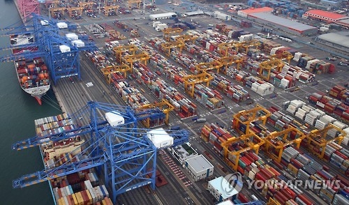 S. Korea's exports continue expanding in Feb. - 1