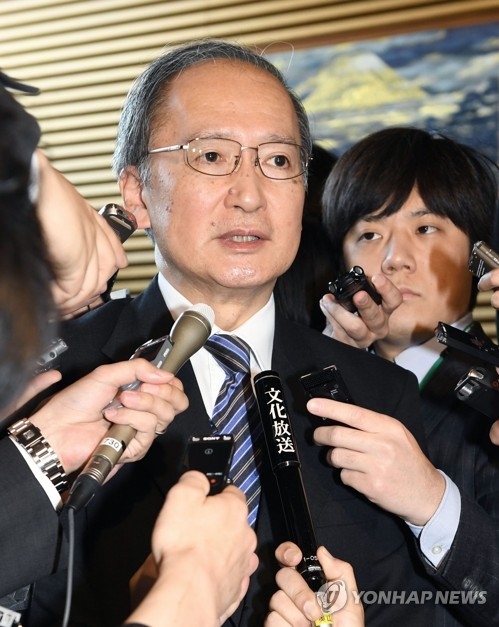 Japanese Ambassador to South Korea Yasumasa Nagamine speaks to reporters in Tokyo after meeting with Japanese Prime Minister Shinzo Abe on April 4, 2017, in this photo released by Kyodo News. (Yonhap)