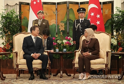 Presidents vow efforts to increase S. Korea-Singapore cooperation