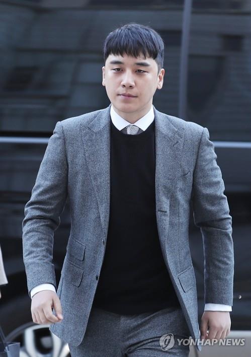 (LEAD) Military draft notice sent to disgraced K-pop star Seungri