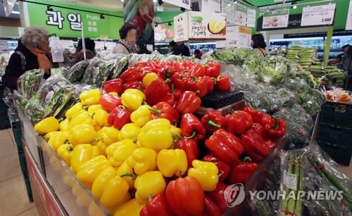 Exports of farm goods inch up in Q1 - 1