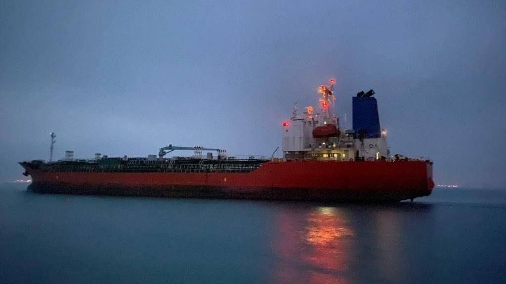 (LEAD) Iran releases seized S. Korean ship, captain
