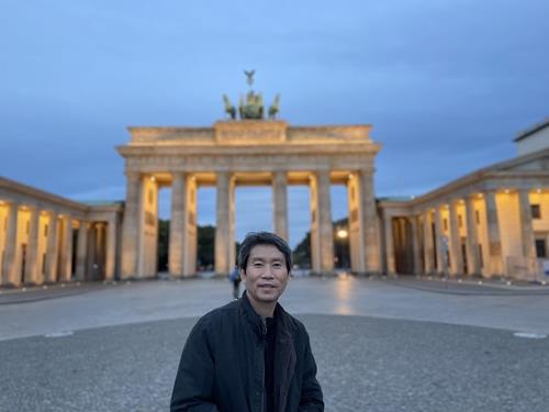 This photo shows Unification Minister Lee In-young in Berlin on Oct. 3, 2021. (Yonhap)
