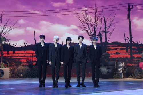 A photo of K-pop group Tomorrow X Tomorrow provided by Big Hit Music on April 14, 2022. (PHOTO NOT FOR SALE) (Yonhap)