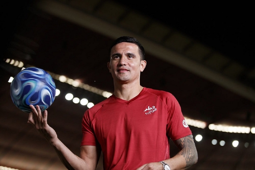 This photo provided by the organizing committee for the 2022 FIFA World Cup in Qatar on Oct. 6, 2022, shows former Australian player Tim Cahill, one of the tournament's ambassadors. (PHOTO NOT FOR SALE) (Yonhap)