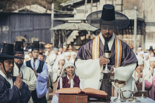 (Movie Review) 'Birth' puts first Korean priest's life in broader historical context