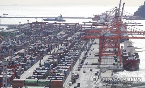 (News Focus) Faltering exports hurt S. Korea's growth momentum, no improvement in sight