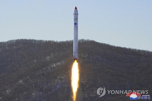 (4th LD) N. Korea notifies IMO of 1st military spy satellite launch plan