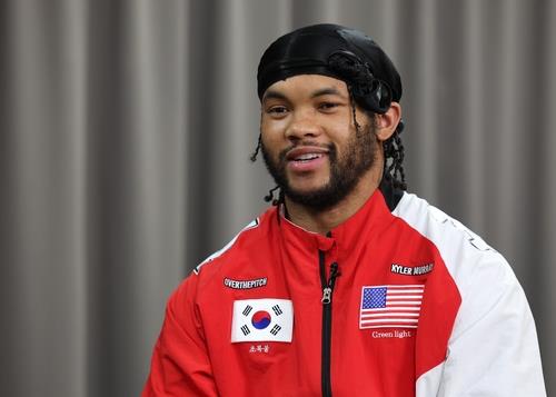  'Proud' of Korean heritage, NFL QB Kyler Murray embracing S. Korean culture during trip