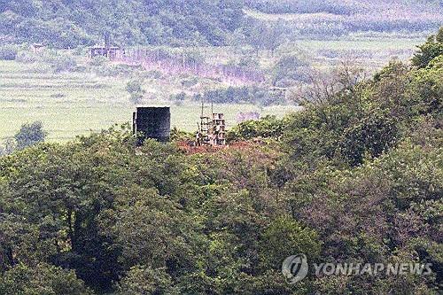 (LEAD) (News Focus) Seoul, Washington extend dialogue overtures to Pyongyang; ball in N. Korea's court