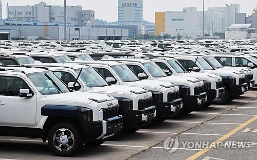 (LEAD) Seoul shares extend winning streak to 6th day amid looming U.S. tariff deadline