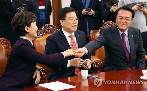 与野党と政府が来年度予算案に合意 所得税最高４０ に 韓国 聯合ニュース