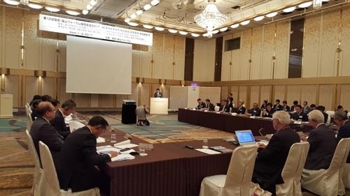 昨年日本で開かれた「釜山ー福岡フォーラム」の様子（東西大提供）＝（聯合ニュース）