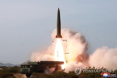 北朝鮮は５日、火力打撃（攻撃）訓練を４日に実施したと報じた＝（朝鮮中央通信＝聯合ニュース）