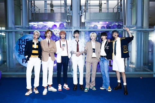 「ザ・トゥナイト・ショー・スターリング・ジミー・ファロン」に出演したＢＴＳ（所属事務所提供）＝（聯合ニュース）≪転載・転用禁止≫
